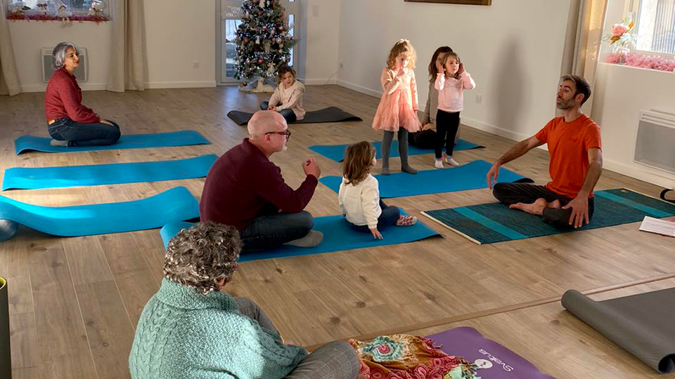 Séance de yoga avec les plus jeunes